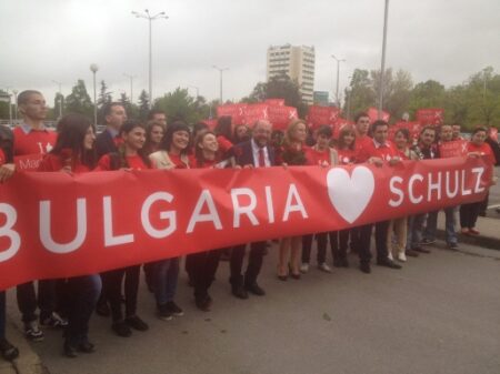 4000 BSP supporters welcome Martin Schulz to Sofia