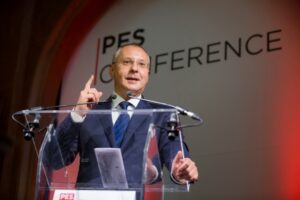 EPP president should refrain from labelling Bulgarian socialists