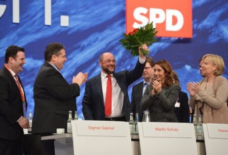 Martin Schulz launches Euro elections campaign with overwhelming SPD  support