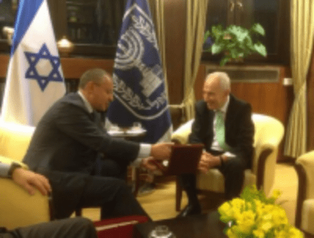 PES President meets Knesset leaders ahead of meeting with President Abbas,  as prisoner release row continues