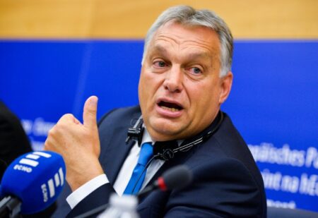 PES: Time for the EPP to choose, pro-Orbán or pro-European