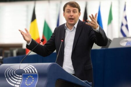 PES commends progressive MEPs for safeguarding the European Parliament’s COP26 ambitions