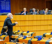 PES commends radical plan for sustainable EU