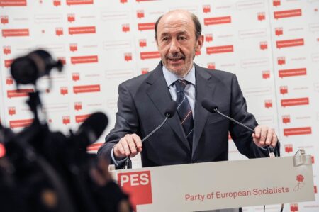 PES deeply saddened by the death of former PSOE leader Alfredo Pérez Rubalcaba