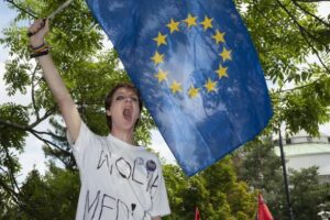 PES stands with Lewica against PiS attempt to undermine media freedom