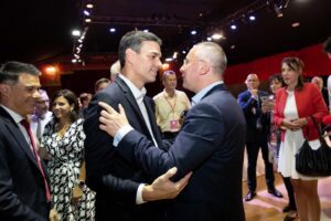 Sánchez, Faure and Stanishev meet in Paris