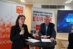 Solidarity between generations strengthens democracy