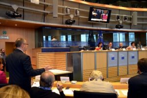 Stanishev demands Juncker’s Commission implement concrete jobs and growth  investment strategy at EP hearing