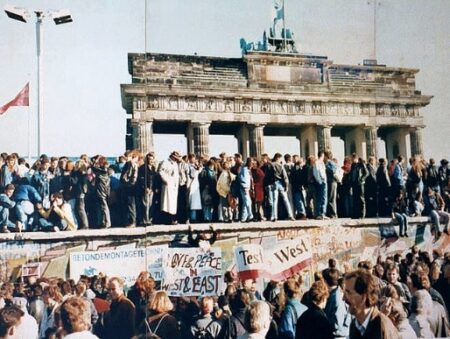 The fall of Berlin Wall, “a democratic domino effect that changed the lives  of millions of Europeans“, says PES President