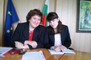 Young Bulgarians discuss European elections with PES Women  President
