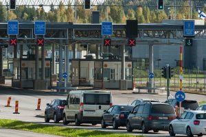 EU should not rush with tourism ban for Russian nationals