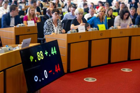 Screen in the European Parliament ENVI committee displays the 44 to 44 vote. Photo: European Parliament