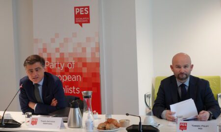 Tiago Antunes, Secretary of State for European Affairs, Portugal (left) and Yonnec Polet, Deputy Secretary-General, PES