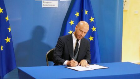 PES signs European Commission Code of Conduct for the 2024 European Parliament elections