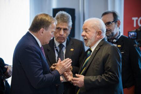 PES President Stefan Löfven (left) speaks with President of Brazil Lula da Silva (right) at the PES Together for Global Justice meeting in Brussels, Belgium, July 2023.